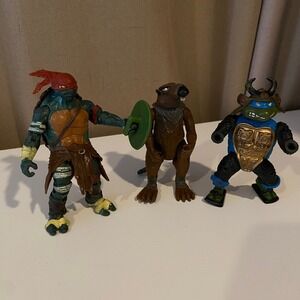 TMNT Ninja Turtles Action Figures Lot Raphael Leonardo Beaver‎ Accessories